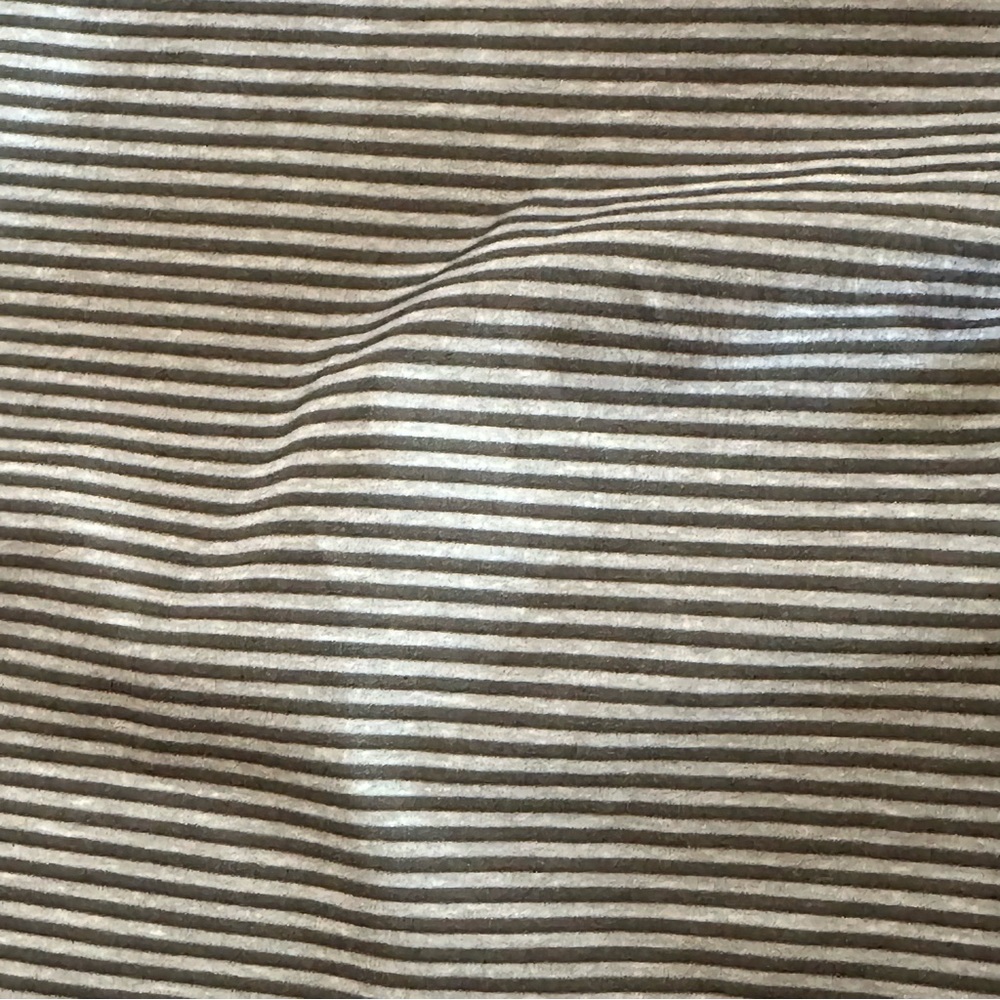 Vuori Banks striped athletic shorts Men's S gray and black running workout - Picture 6 of 11